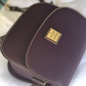 Dooney and Bourke crossbody saffiano leather purse. NWOT